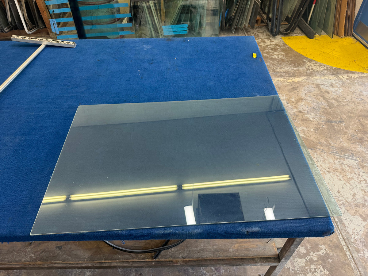 CAT 950M / 962M / 966M / 972M / 980M / 982M Rear Cab Glass – 369-8763