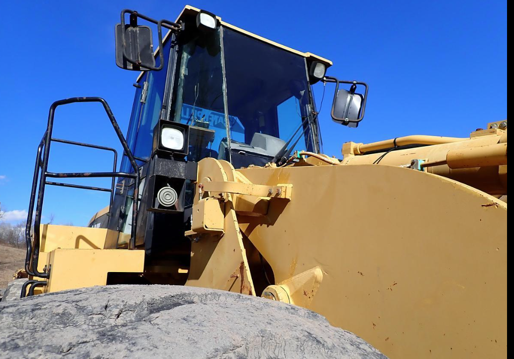 CAT 950G II 962G II 966G II 972G II 980G II Front Center Windshield Glass