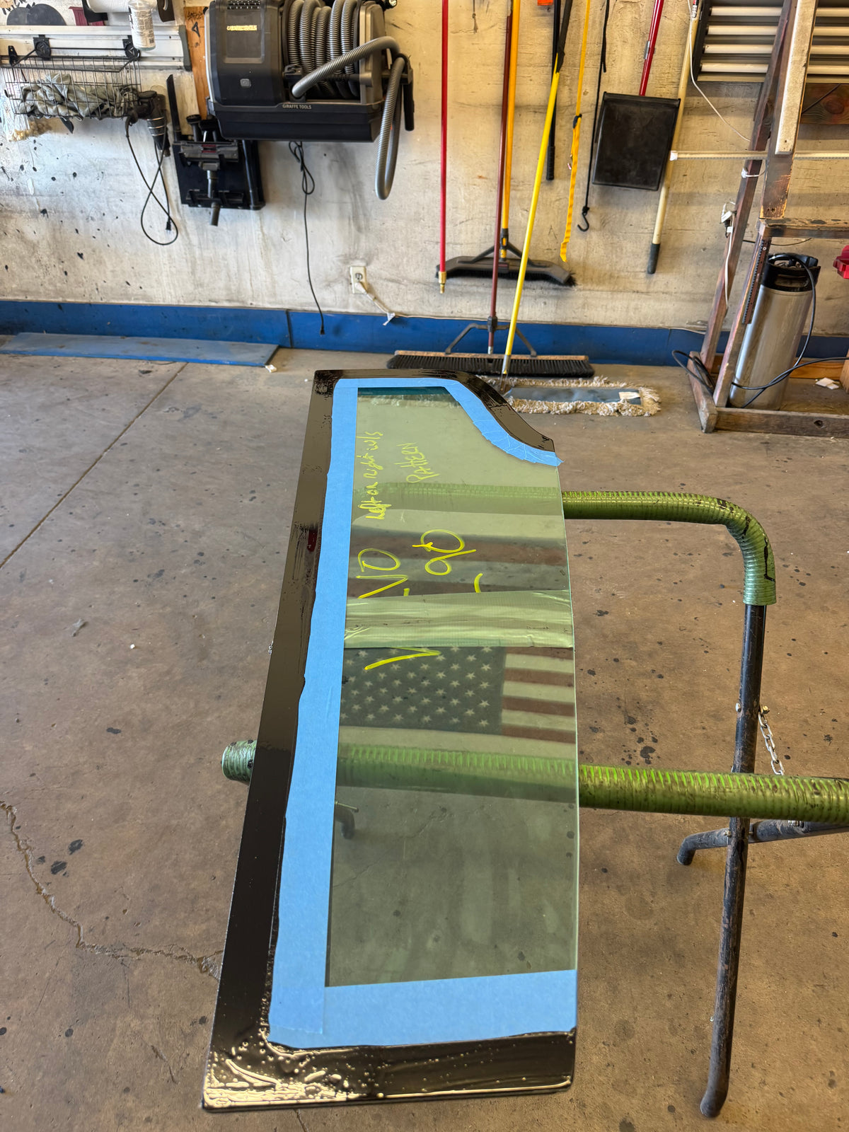Volvo L60 L70 L90 L110 L120 Front LH RH Quarter Windshield Glass