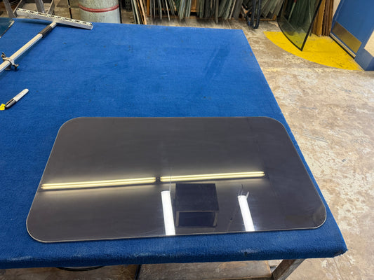 Freightliner Columbia / Century Day Cab Rear Back Glass – Gray Laminated